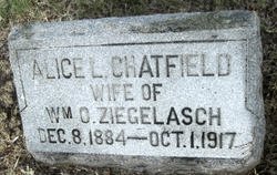 CHATFIELD Alice Louisa 1884-1917 grave.jpg